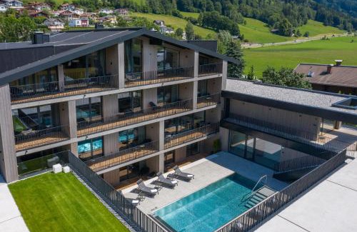 Furth Apartment | Emma Deluxe Aparthotel ganzjährig beheizter Außenpool