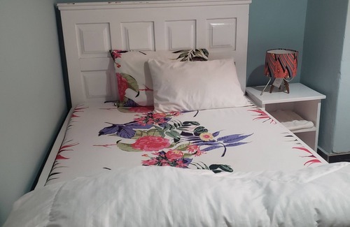 Iringa Bed & Breakfast | Emmy's Backpackers Hostel
