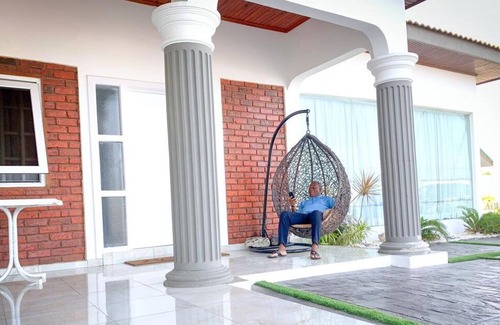 Prampram House | Empire Bay Beach Villa