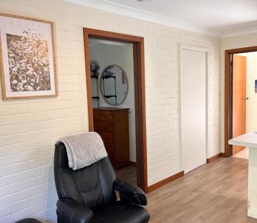 Emu Point Cabin | Emu Beach Chalets