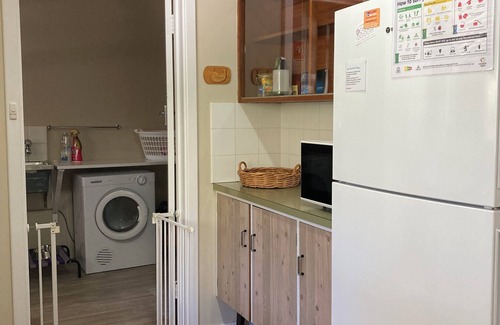Emu Point Cottage | Emu Point Beach Cottages: Cockleshell Cottage -pet friendly accommodation