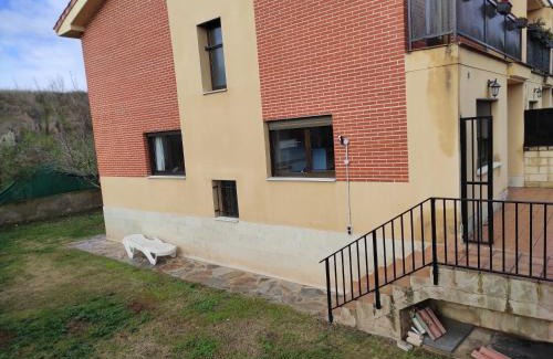Haro House | EN EL CORAZON DEL BARRIO DE LA ESTACIÓN