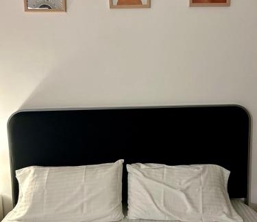 Hadapsar Apartment | Ena by StayVio, Amanora Park Town, Hadapsar, Pune