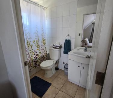 Machali Bed & Breakfast | Encantadora Habitacion Matrimonial Calefaccionada con Estacionamiento y wifi
