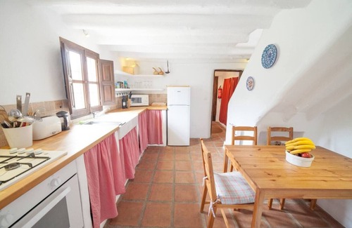 Villanueva del Trabuco Cottage | Encanto Rústico Entre Olivos y con Vistas a Las Montañas en el Sur de Andalucía