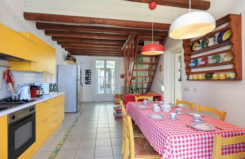 Stresa Villa | Enchanting and sunny villa with pool & breathtaking views! -Villa Poggio al Lago