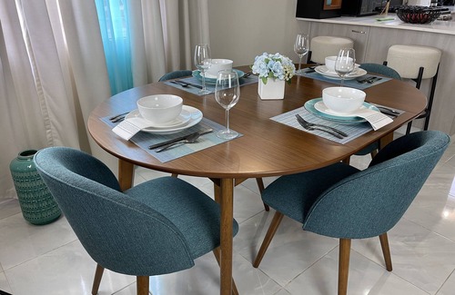 Discovery Bay House | Enchanting Escape: Oceanfront Bliss in Discovery Bay, A Paradise for the Soul