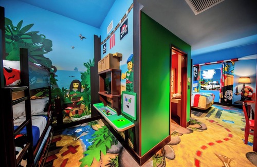 Cypress Gardens Hotel | Enchanting Room w/Lego Themes, Mini Golf & Outdoor Pool