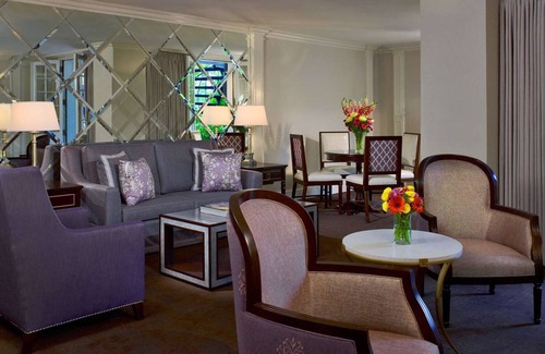 French Quarter Hotel | Enchanting Tourist Destination! Near New Orleans Jazz National Historical Park!
