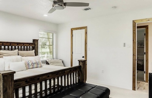 Crosby Other | Encino Ranch - A relaxing Retreat