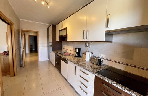 Albardeira Apartment | Encosta da Marina 5i - 2 bedrooms, A/C and Communal pool, close to Lagos Marina