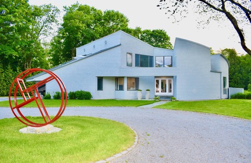 Village of East Hampton House | END OF JULY DEAL: Modern chic house in Georgica, East Hampton