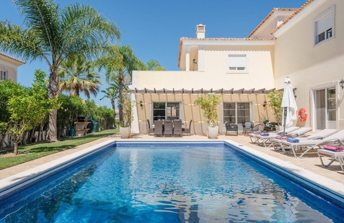 Vale do Garrao Villa | Endless Summer Luxury Villa