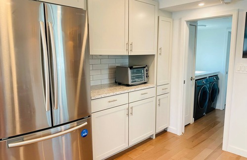 Downtown Boston Boat Rental | Endless Summer: Oceanside Views