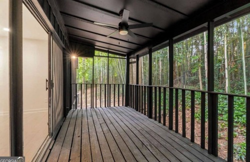 Sandy Springs House | Endless Tranquility and Gorgeous Sunset Views 5 miles From Downtown Atlanta