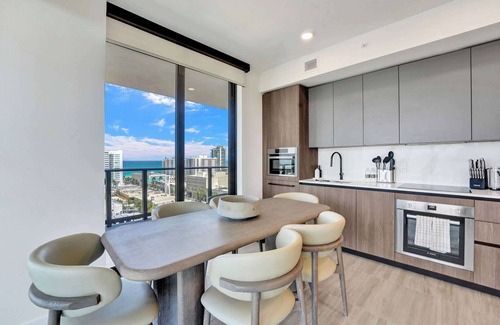 North Beach Condo | Endless Views from this Elegant 4BR Miami Beach Retreat