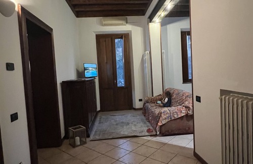 Mantua Apartment | Energetic apartment Walking distance to downtown Mantua and convenient to services