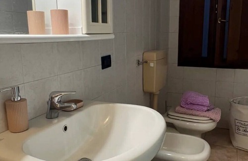 Mantua Apartment | Energetic apartments2 Walking distance to downtown Mantua and convenient to services