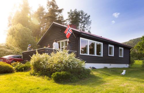 Tingvoll House | Engbu