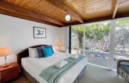 Lovedale House | Englewood Ridge