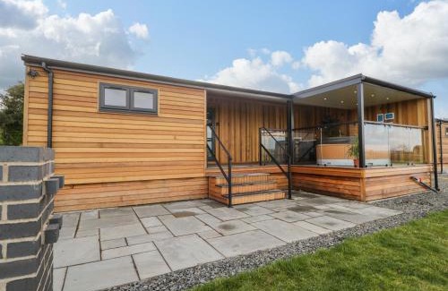 Llanelidan House | Enia Lodge 2