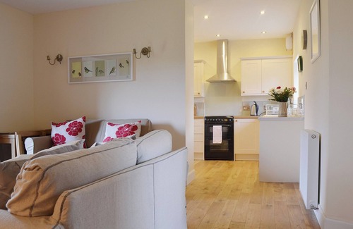 Perth Cottage | Enjoy the beautiful scenery or venture out to many local attractions.