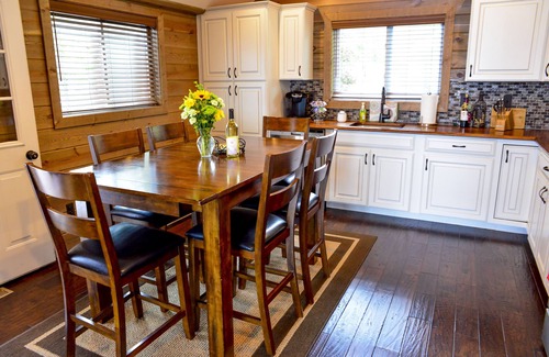 Pigeon House | Enjoy a lake front cottage in the Thumb of Michigan. A must see!