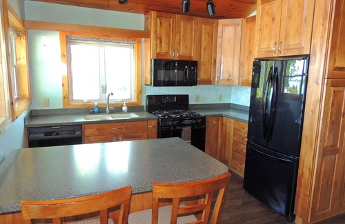 Cape Vincent Apartment | Enjoy a spectacular view of the St. Lawrence River from the Owner’s Apartment.