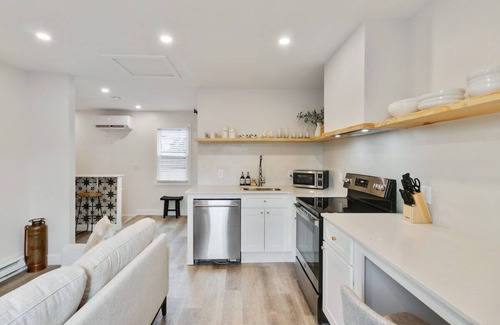 Ferndale Apartment | Enjoy a stylish experience at this unique, modern flat in Downtown Ferndale
