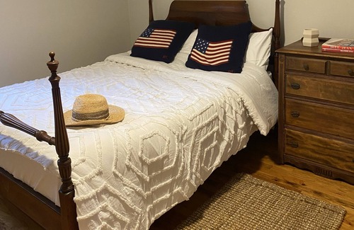 Southold Cottage | Enjoy all seasons in this beautiful North Fork Cottage perfectly located!