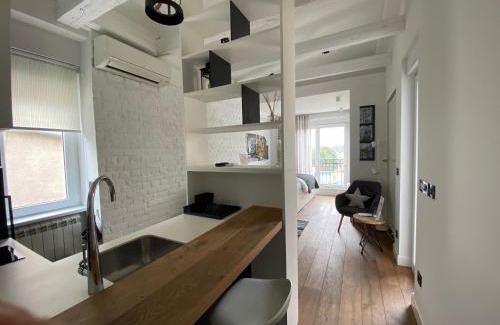 Vracar Apartment | Enjoy B-52 Studio