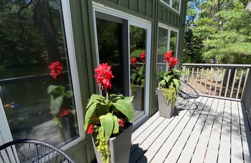 Selwyn Cottage | Enjoy Beautiful Sunrise & Sunset in Your Private Island Paradise