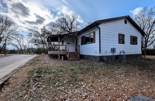 Elk River House | Enjoy beautiful sunsets year round from this cozy 3 bedroom home on Lake Orono.
