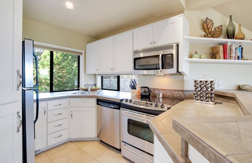 Century West Condo | Enjoy Deschutes River Views from Beautiful 3-Bedroom Mt. Bachelor Village Condo!