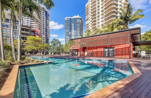 Kangaroo Point Apartment | Enjoy Easy Access To Everything From This Perfectly Located One Bedroom Unit