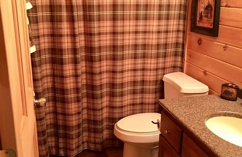 Branson Cedars Cabin | Enjoy Fish Camp Lodge | 3 Bed, 2 Bath