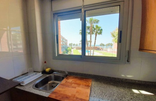 Cubelles Apartment | Enjoy in Beautiful Flat in Front of the Sea and Beach