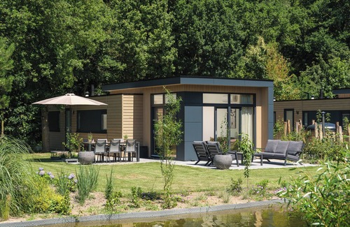 Lieren House | Enjoy luxury and comfort in our spacious Cannenburch with modern amenities