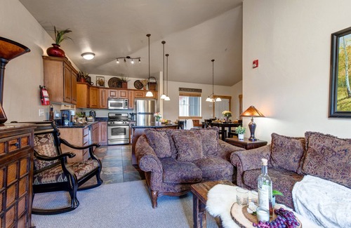 Bear Hollow Village Condo | Enjoy Luxury Community Amenities, Pet-friendly & Free Shuttle- Near Utah Olympic Park!