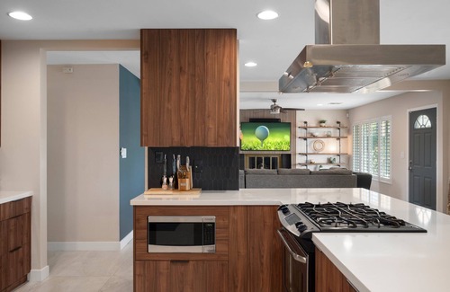 Scottsdale Estates Nine House | Enjoy modern living w/the comforts of home! Close to all dining/shops/nightlife!