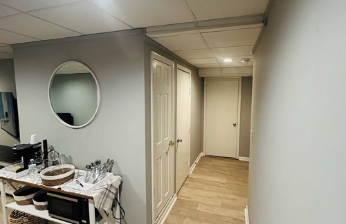 Paw Creek House | Enjoy Nature & The City in This Charming Charlotte Suit