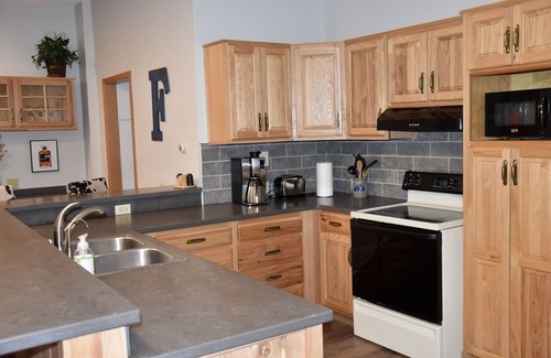 Dodgeville House | Enjoy peaceful surroundings