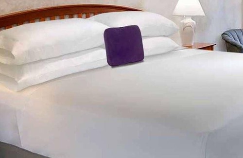 Fairview Hotel | Enjoy Pleasant Stay in Knights Inn Fairview! Free Parking, Pet-friendly