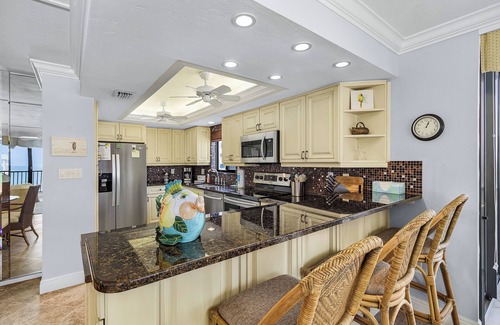 Bonita Springs Condo | Enjoy stunning Gulf views and beach access on the Island of Boa Grande Sea Isles 8D