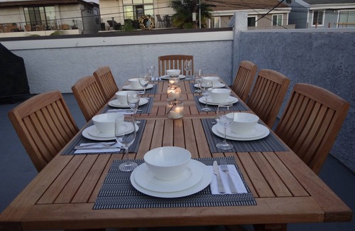 Hermosa Beach House | Enjoy the beach life! Walk to beach and pier.-Hermosa Beach