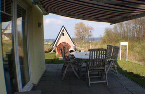 Wohlenberg Apartment | Enjoy the beautiful nature all year round while swimming, fishing, hiking .