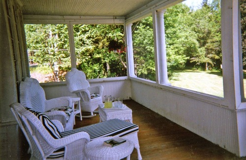 Chocorua House | Enjoy the beauty of the White Mountains in comfort. Ideal for multi generations!