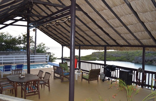 Soto House | Enjoy the Best Views in all of Curacao. Fully airconditioned with private pool