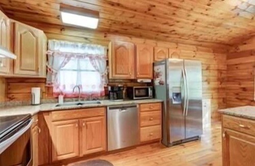 Dandridge House | Enjoy the summer at Douglas Lake nearby Smoky Mountains, Pigeon Forge/G-burg
