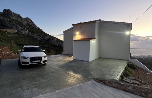Voia Villa | Enjoy the view of nature and an amazing sunset in the Mediterranean Villa